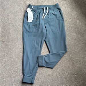 NWT Vuori Meta Joggers